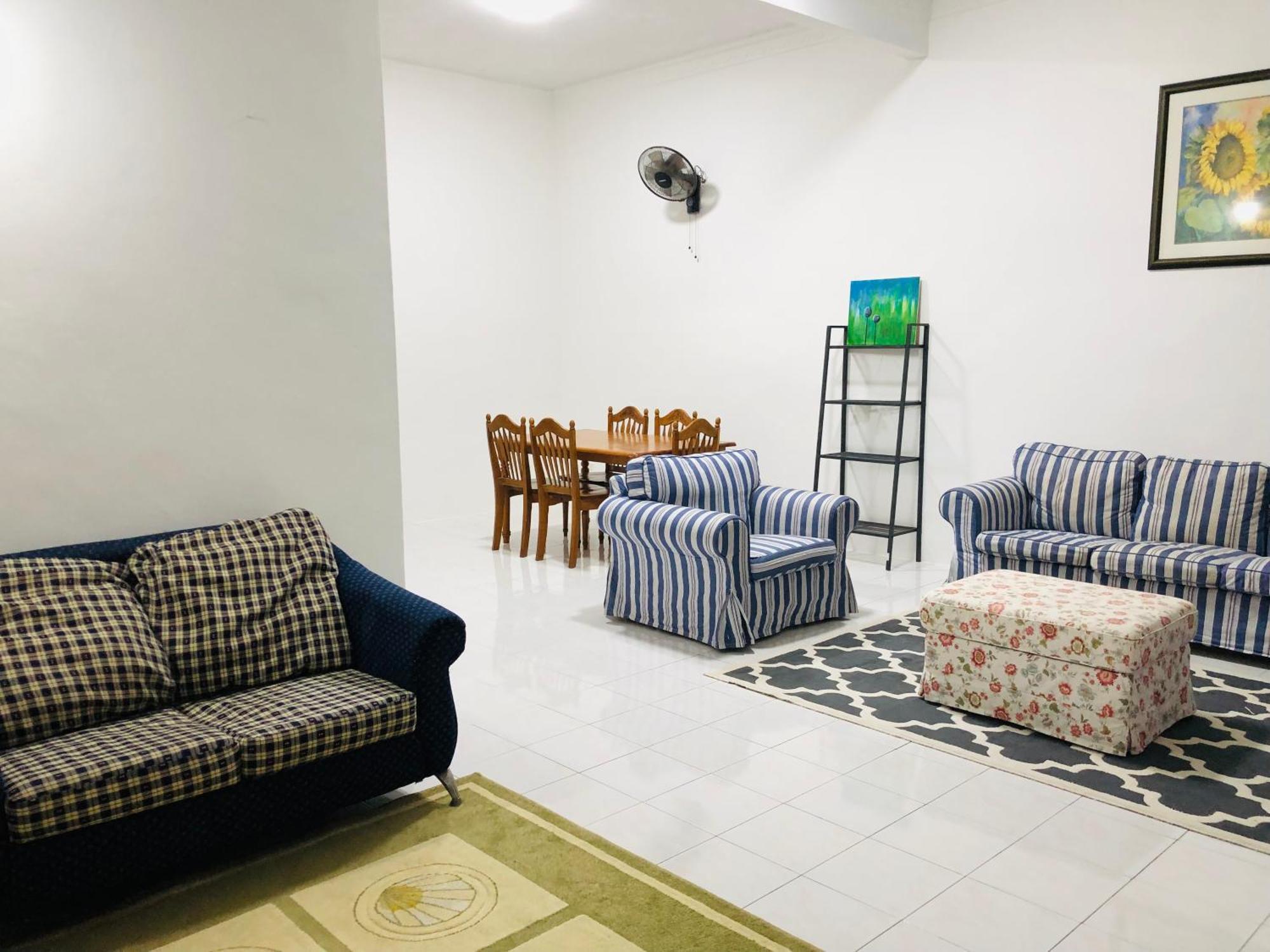 Alyn V Netflix Wifi Cuckoo Holiday home