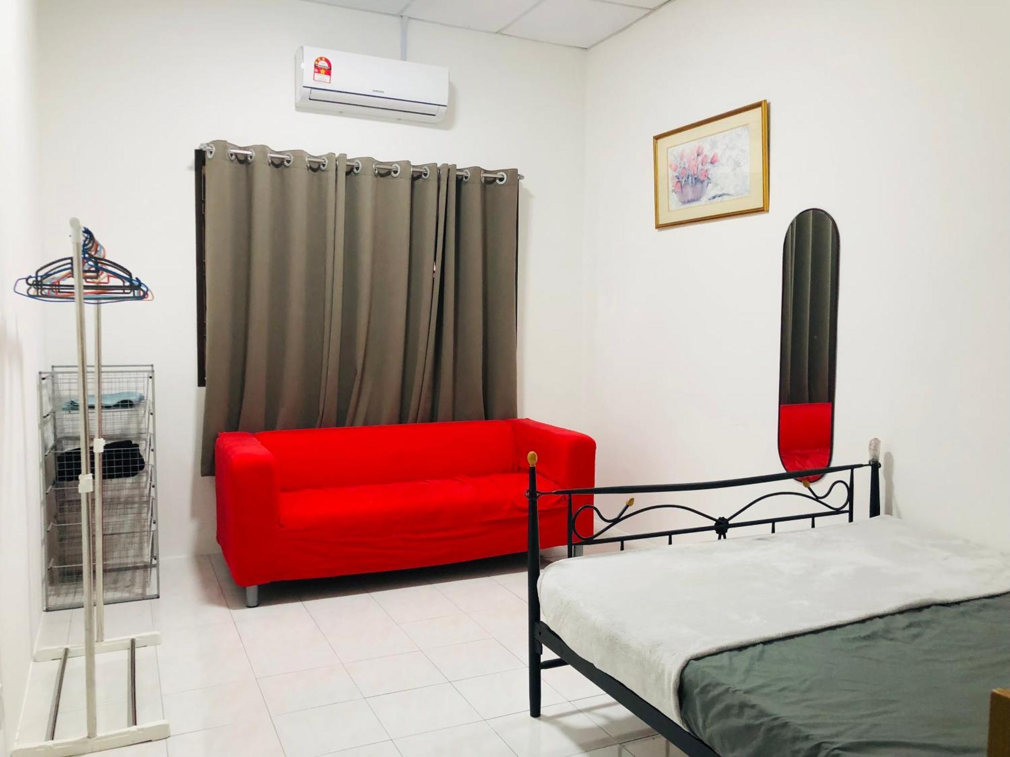 Alyn V Netflix Wifi Cuckoo Holiday home *